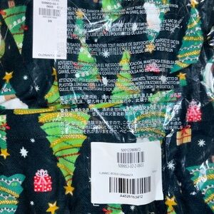 Old Navy Holiday Tree Pajama shorts - Green and Red